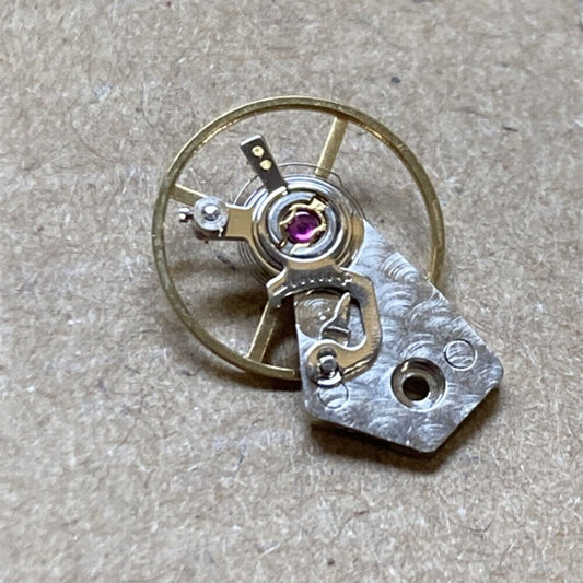Balance wheel with splint for Dandong 7750 movement, 28800 frequency, precision watch component.