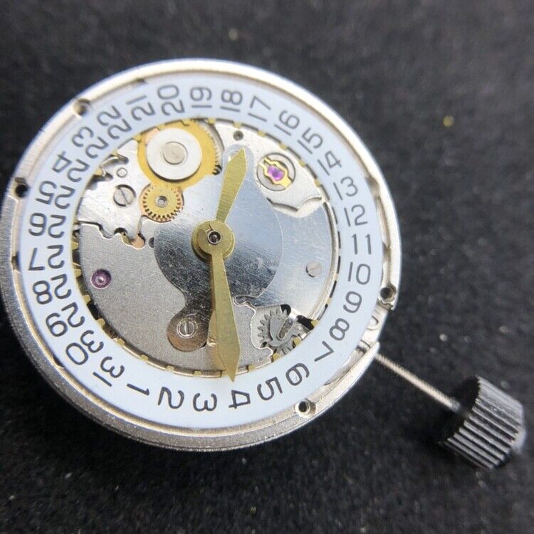 Silver 2824-2 automatic mechanical watch movement with single calendar, China made by Caldenar brand.