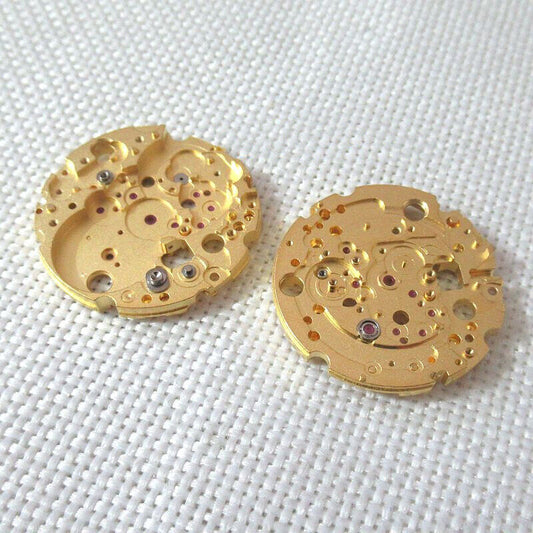 Golden main plate watch part for Movement 8200 #1040, compatible with various watch models.