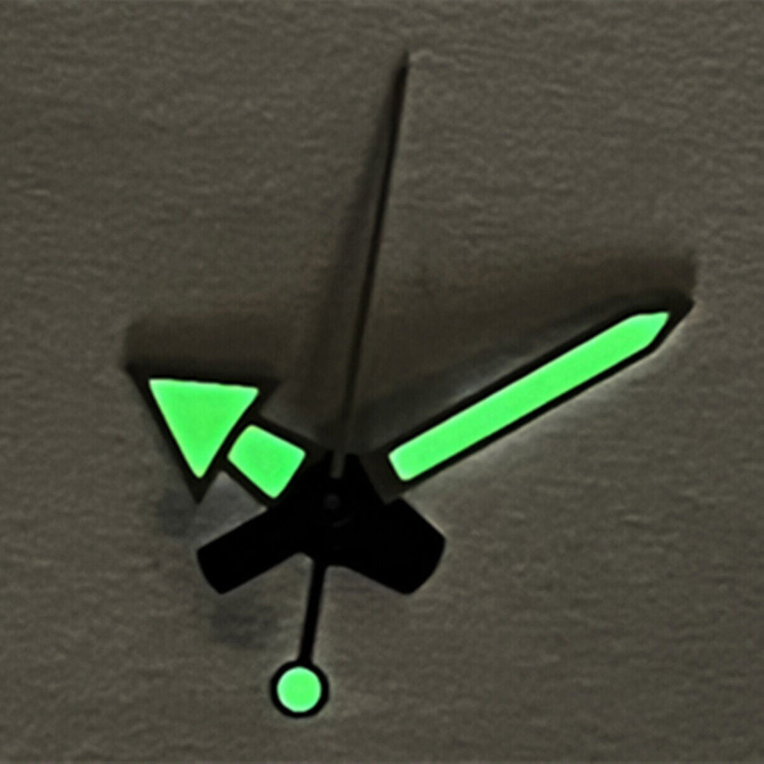 Arrow shape C3 super green luminous watch hands, compatible with SKX/SBBN NH35 NH36 movements, for precise timekeeping.