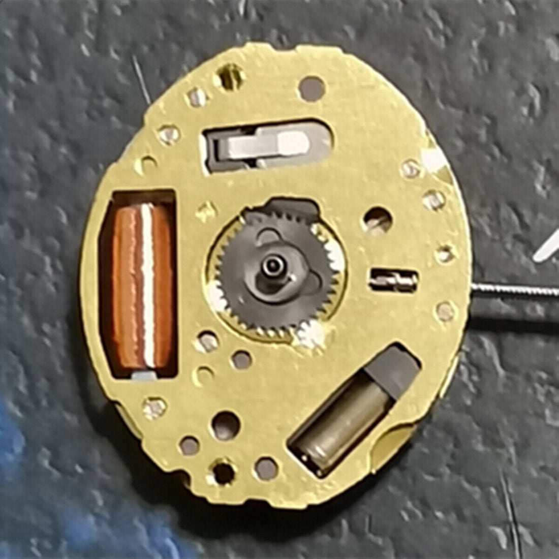 5Y30 Golden watch quartz movement by Japan Made, 3 hands mechanism for precise timekeeping