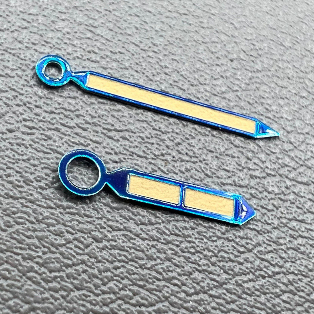 Green luminous watch hands set with blue tips for ST3600, ST3620, ETA6497, 6498 movements by Gr�nes