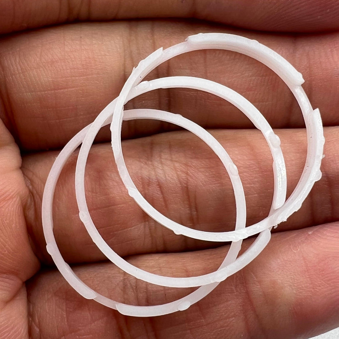 3.2mm plastic spacer ring for ETA 2824 watch movement, cushion mount for secure fitting