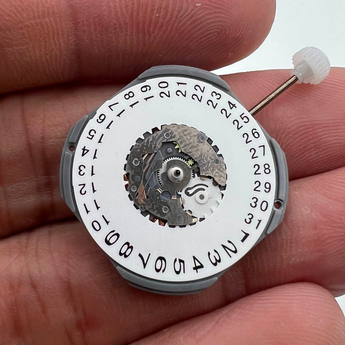 Japanese Miyota 2405 Quartz Movement for Watches - High Quality 3 Hands with Date Display