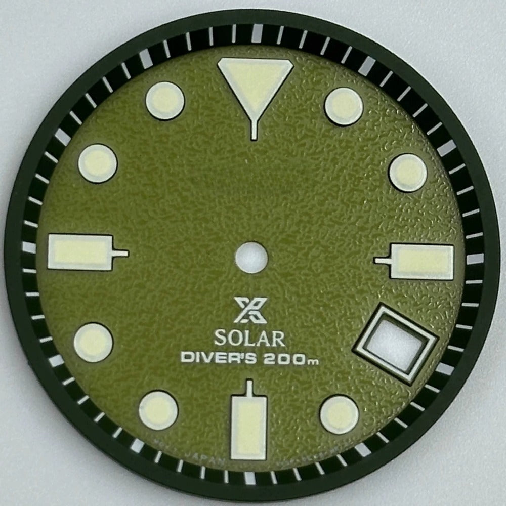 Green 29.8mm diving watch dial with luminous markers for VS42A movement.