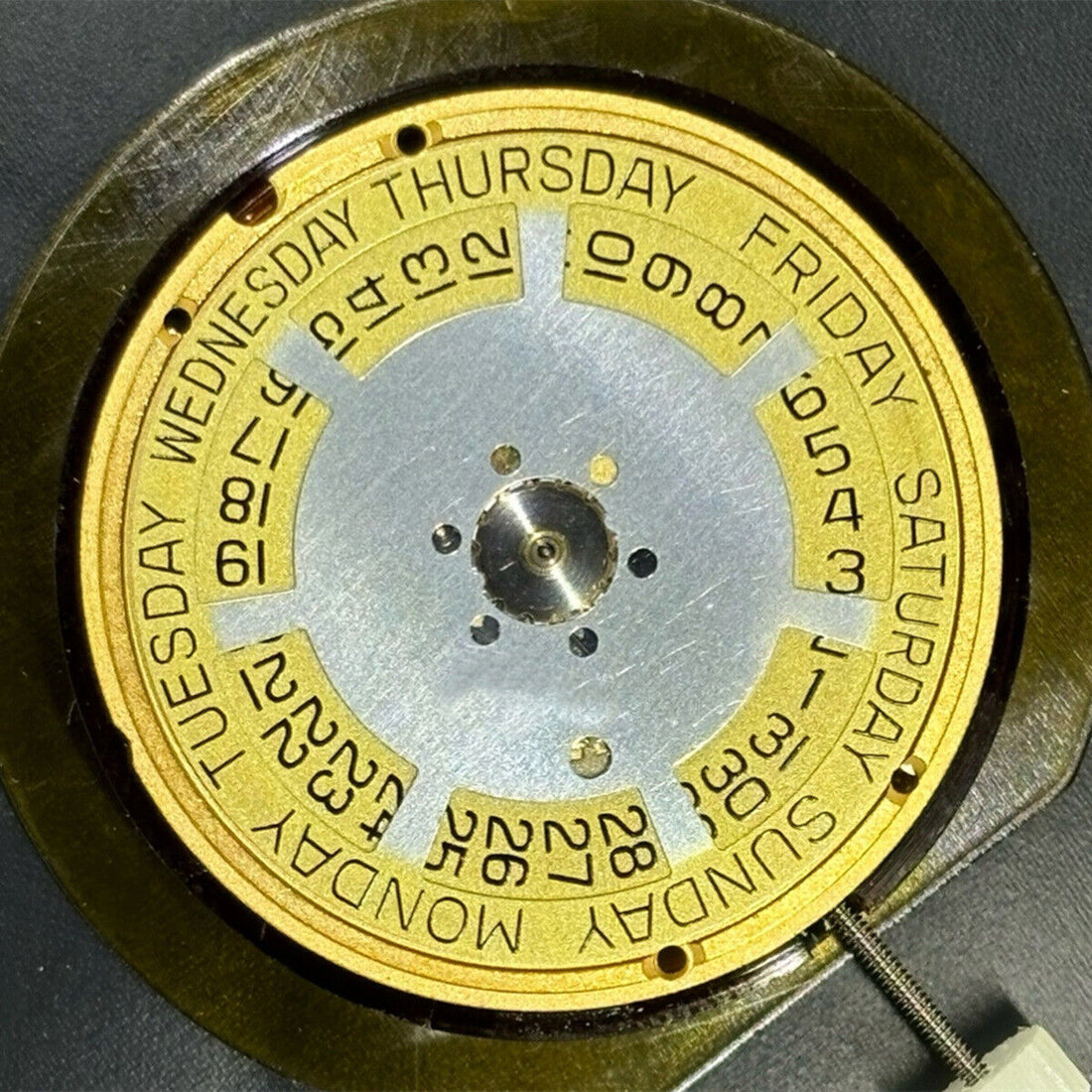 Original ETA 955.132 Quartz Movement Double Calendar Week@12 Date@3 - Timeless Precision at Your Fingertips