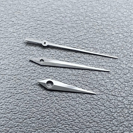 Silver arrow-shaped watch hands with no lume, compatible with ETA2824 movement, precise fit for watch repair.