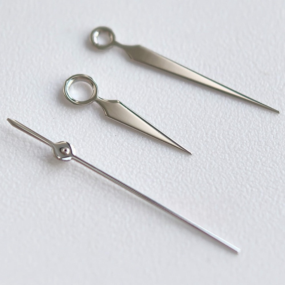 Silver polished fine-grained watch hands set, compatible with NH35 NH36 movement for precise timekeeping