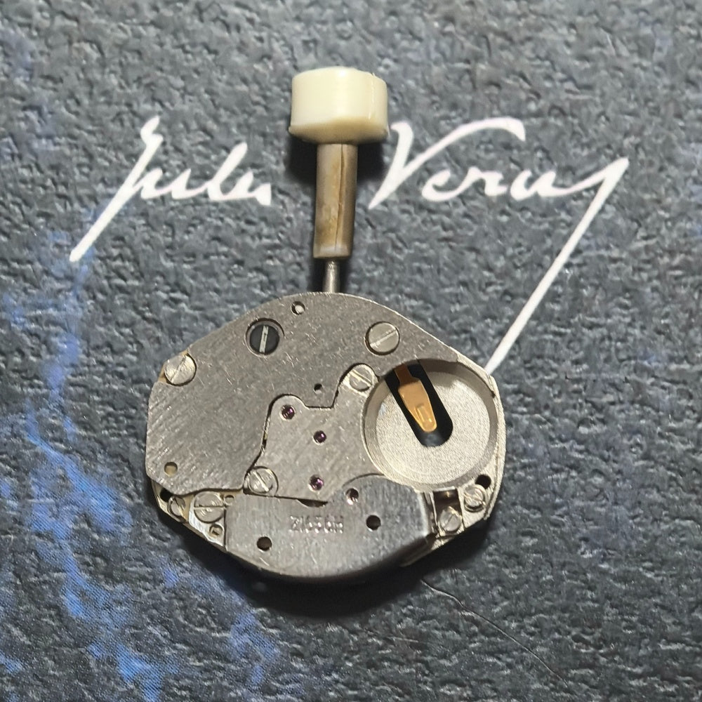 RUSSIAN POLJOT Z1656H quartz watch movement with 3 hands, vintage style, old stock quality.