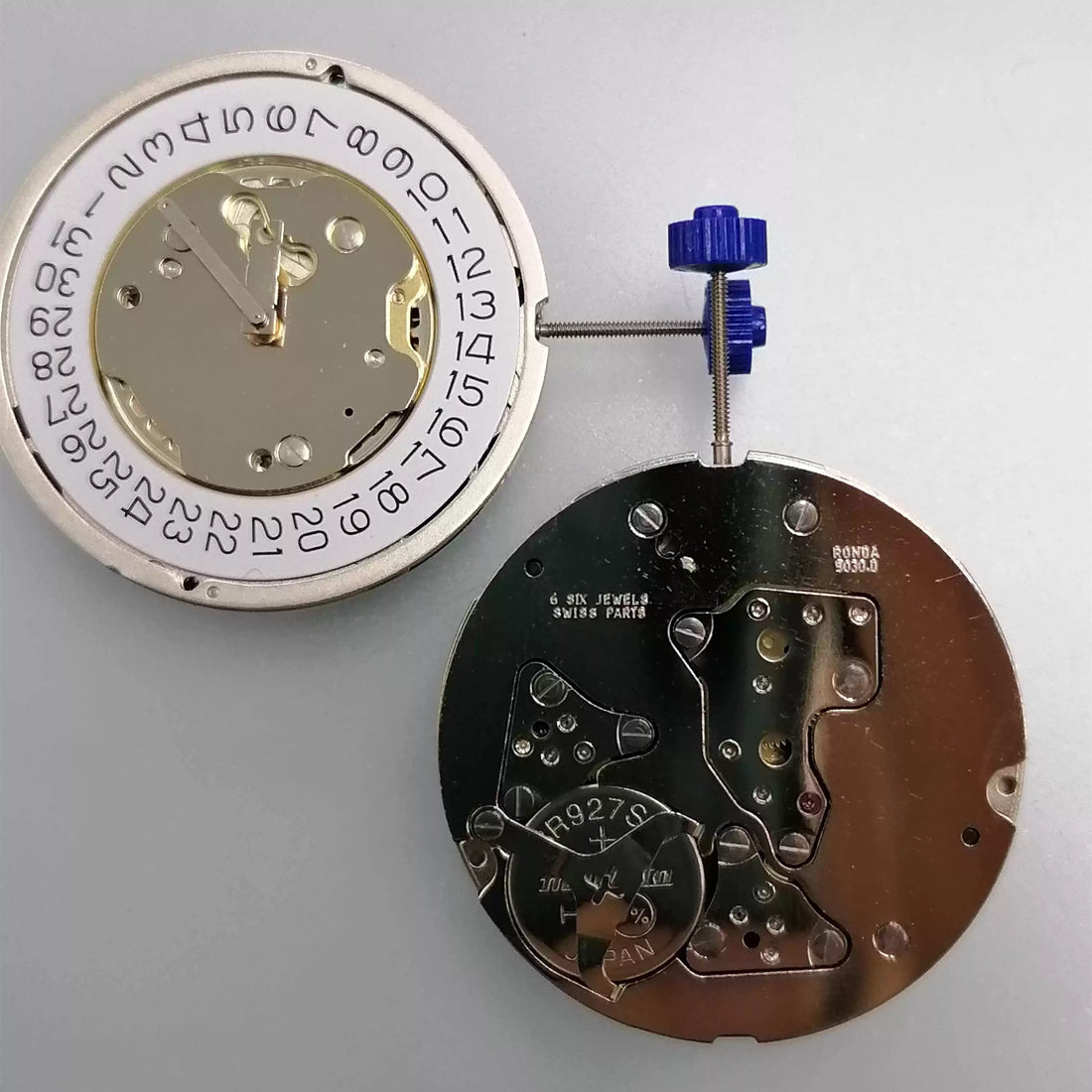 Swiss Part Ronda 5030.D quartz watch movement with date display at 4 o'clock, white dial disk