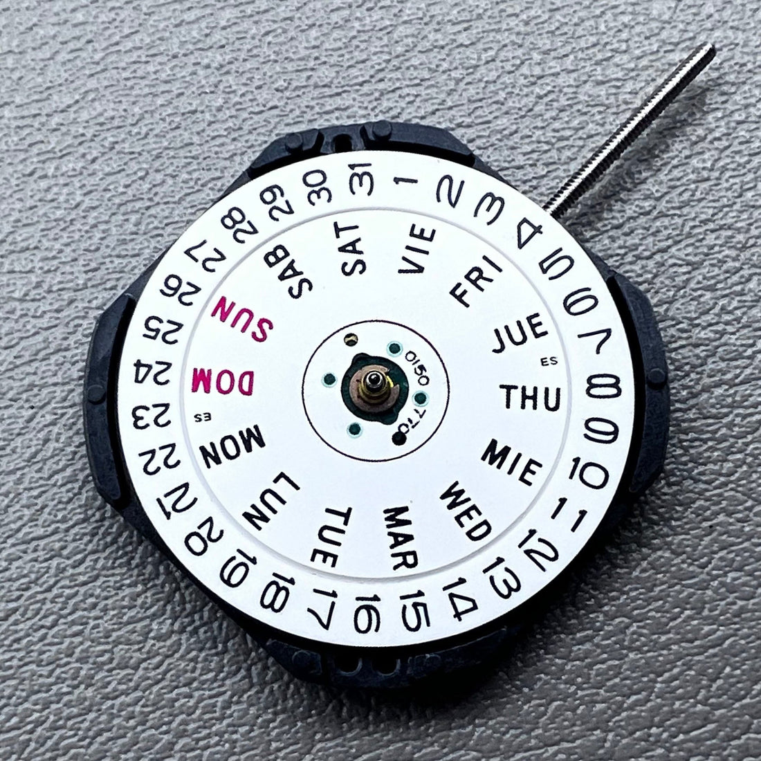 Japan Epson VX33 quartz watch movement with 3 hands, English day-date display for precision timing