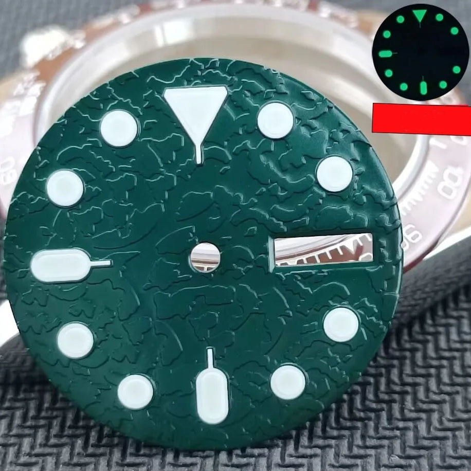 Green lume bumpy metal watch dial with white and green paint for SKX007 NH36