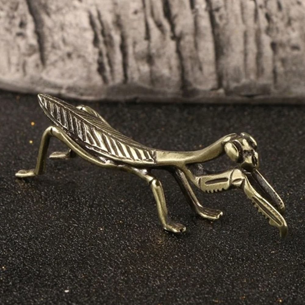 Solid copper mantis trinket engraved with vintage bronze details, perfect for collectors and decor -.