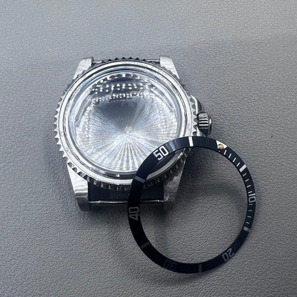 39.5mm stainless steel waterproof watch case with sapphire glass, compatible with NH35/36 movements.