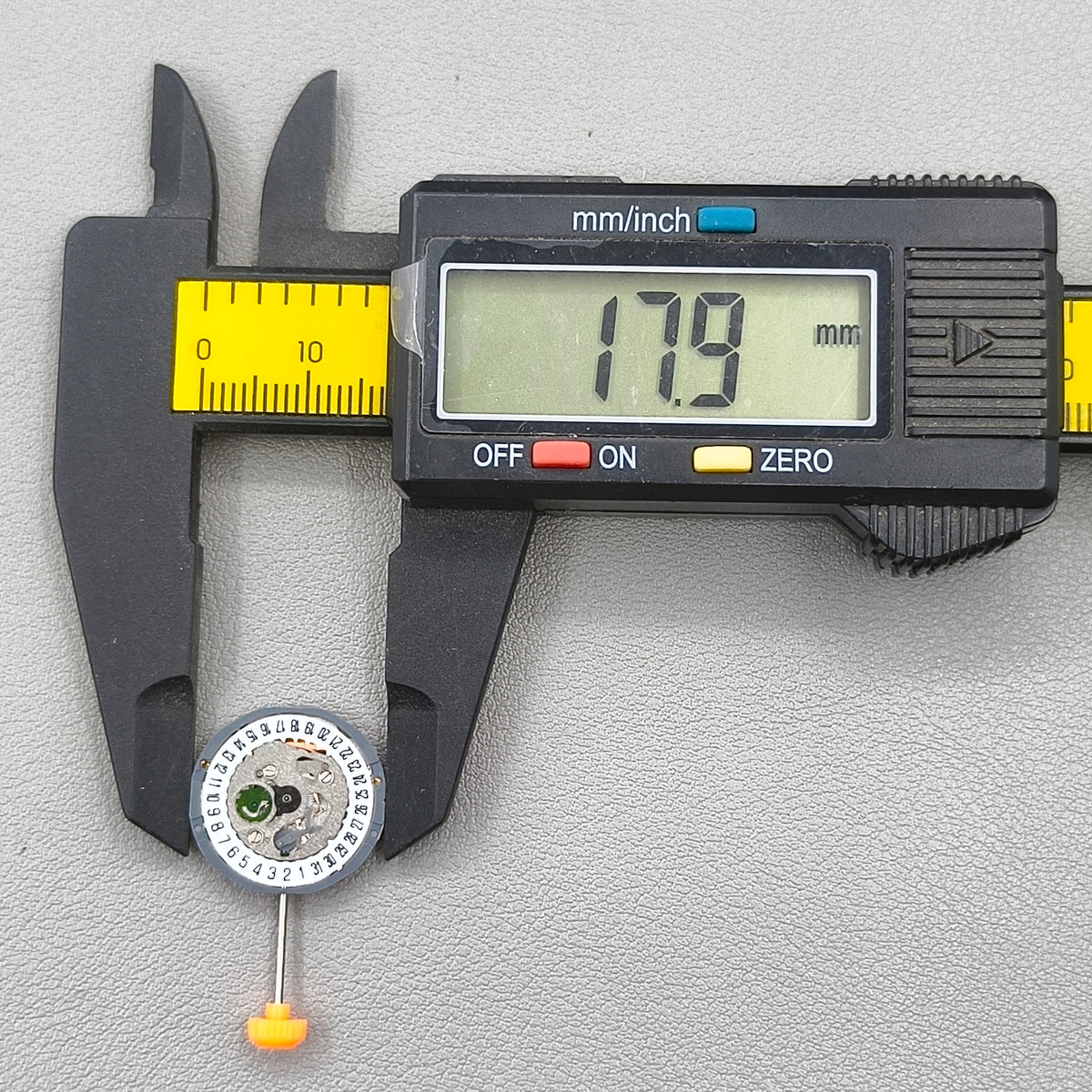 Japan Miyota 1L12 Watch Quartz Movement Date@6