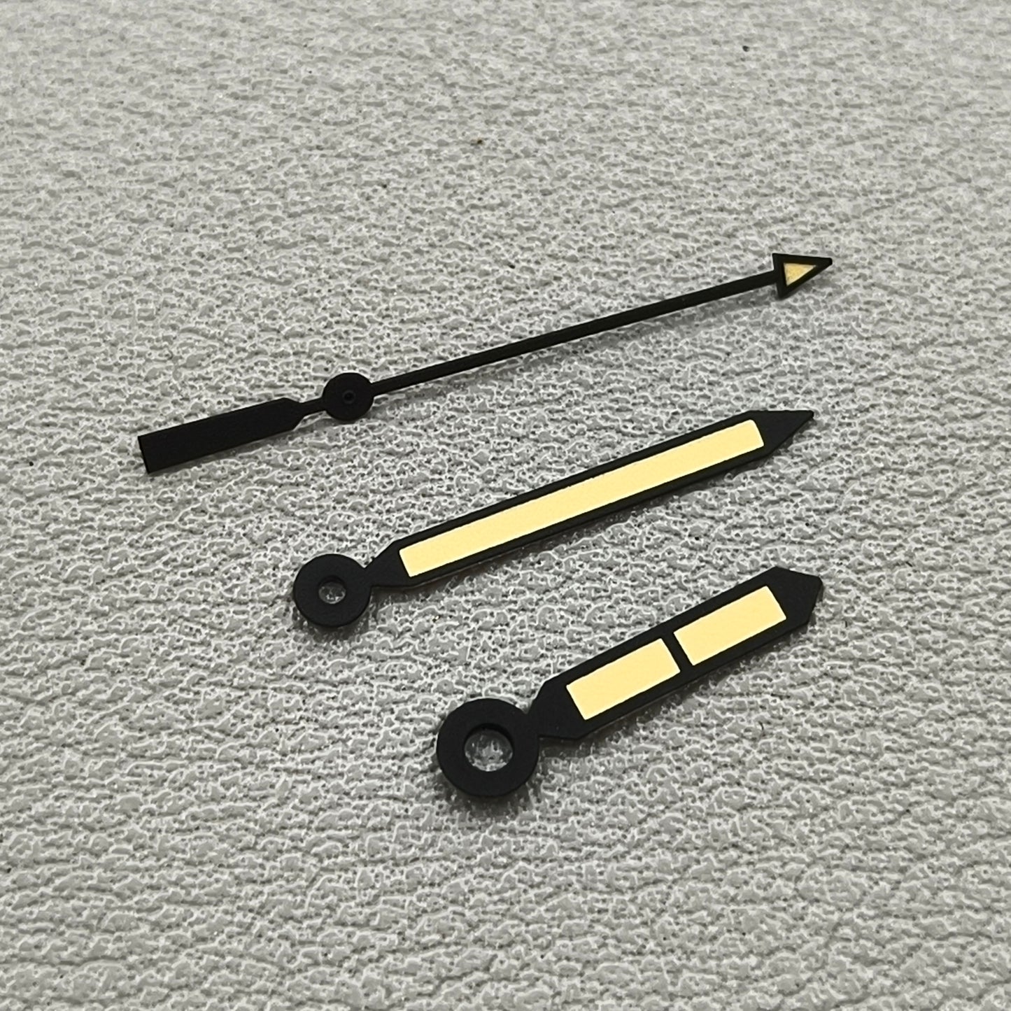 2 Sets Black Yellow Painted Arrow Shape Watch Hands Green Lume for NH35 NH36
