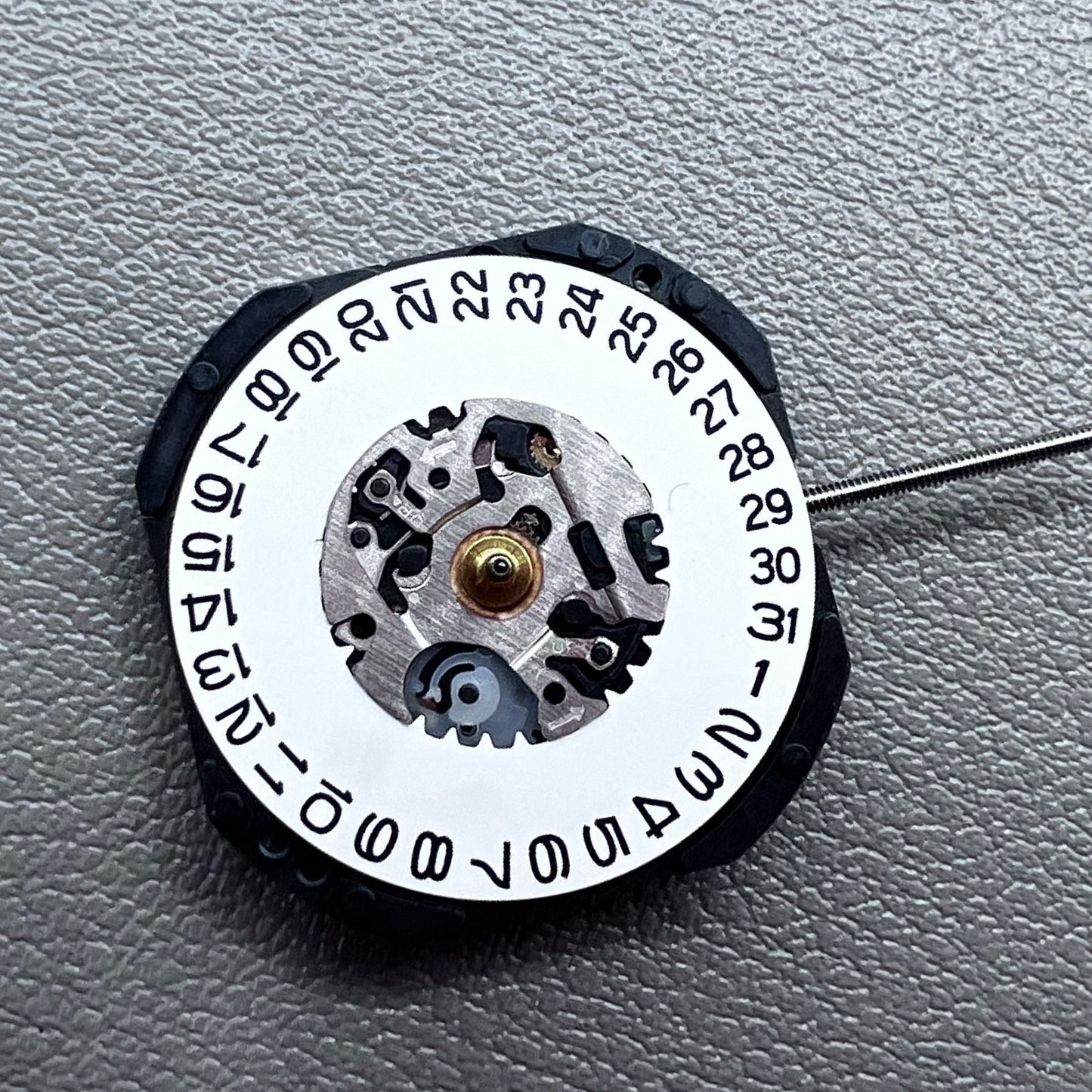 Japan Seiko 7N32C Watch Quartz Movement White Disk Date@3