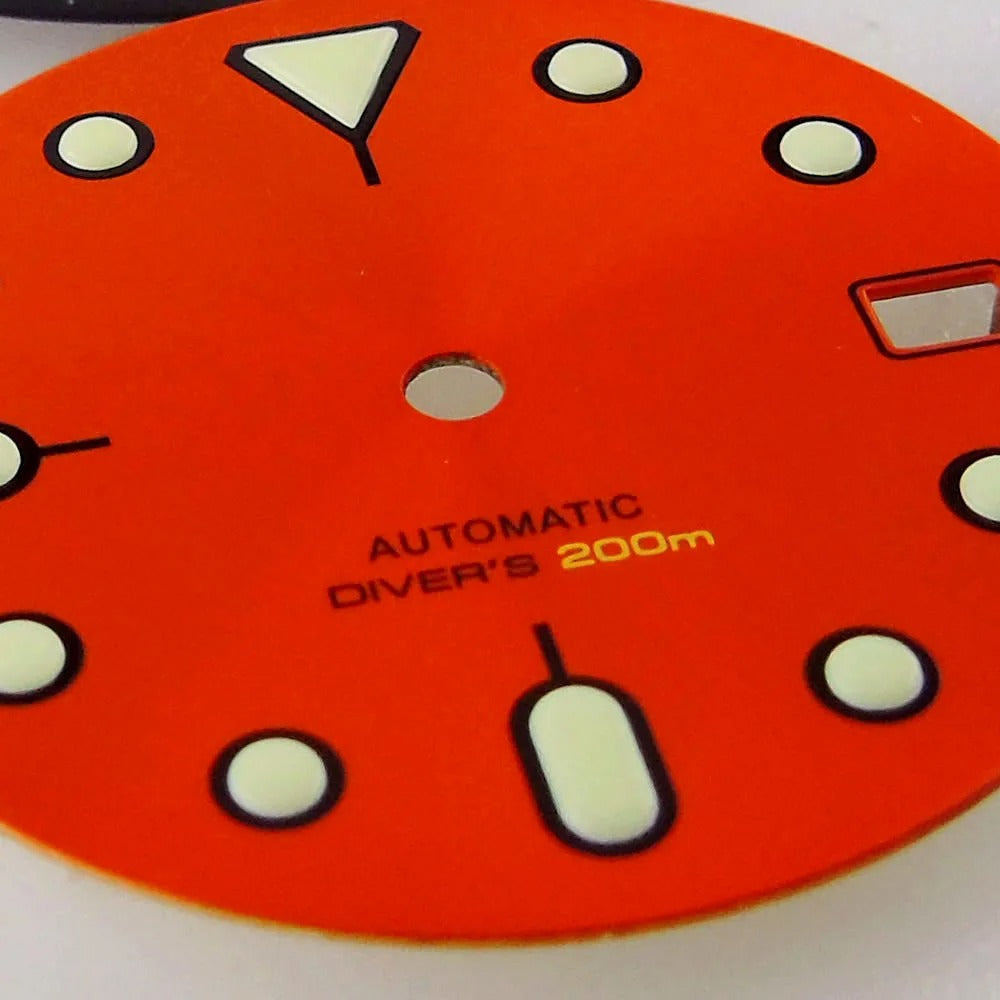 Sunburst orange 29mm dial with luminous markers for SKX mod, compatible with NH35 NH36 movement, crown at 3.8,.