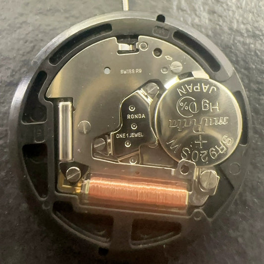 Swiss Made Ronda 517 Quartz Movement 3 Hands Double Calendar Black Disk