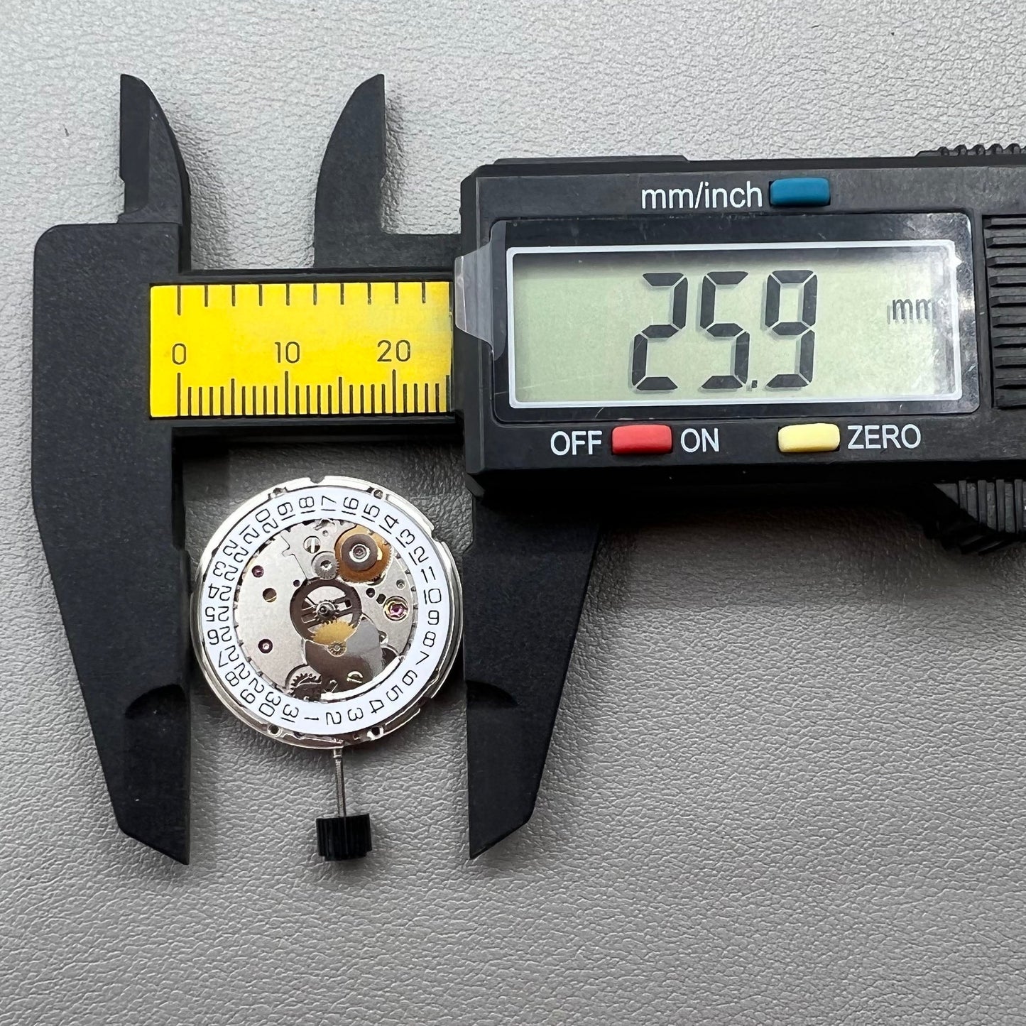 Seagull ST2130 automatic watch movement replacement, silver-plated, compatible with ETA 2824-2.