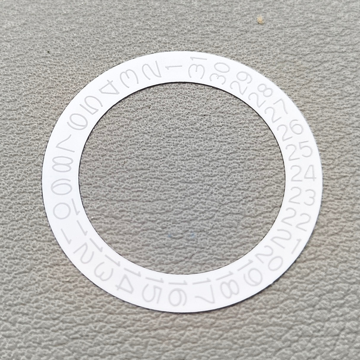 2 PIECES White Background Light Grey Character Disk Date Wheel for NH35 NH36
