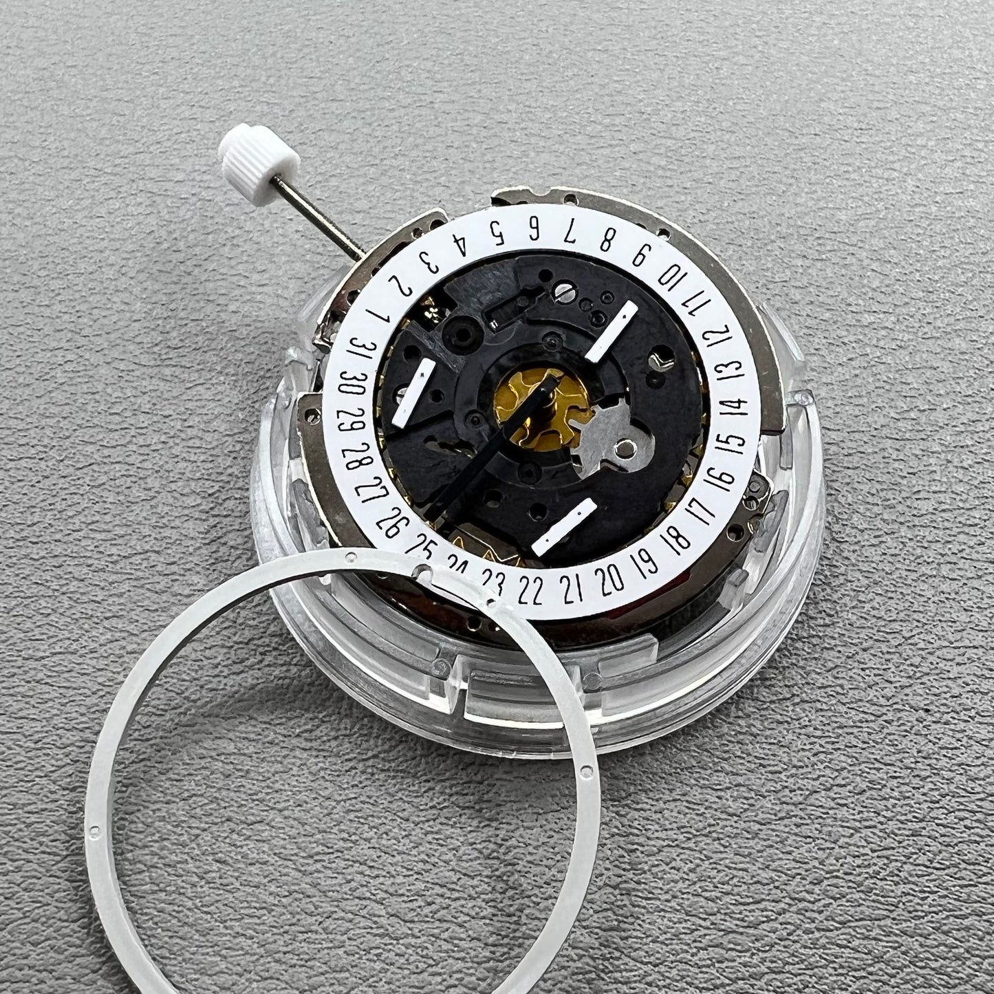 Swiss ISA 8172 Date@6 quartz watch movement replacement by ISA, precise timekeeping for watch repairs.