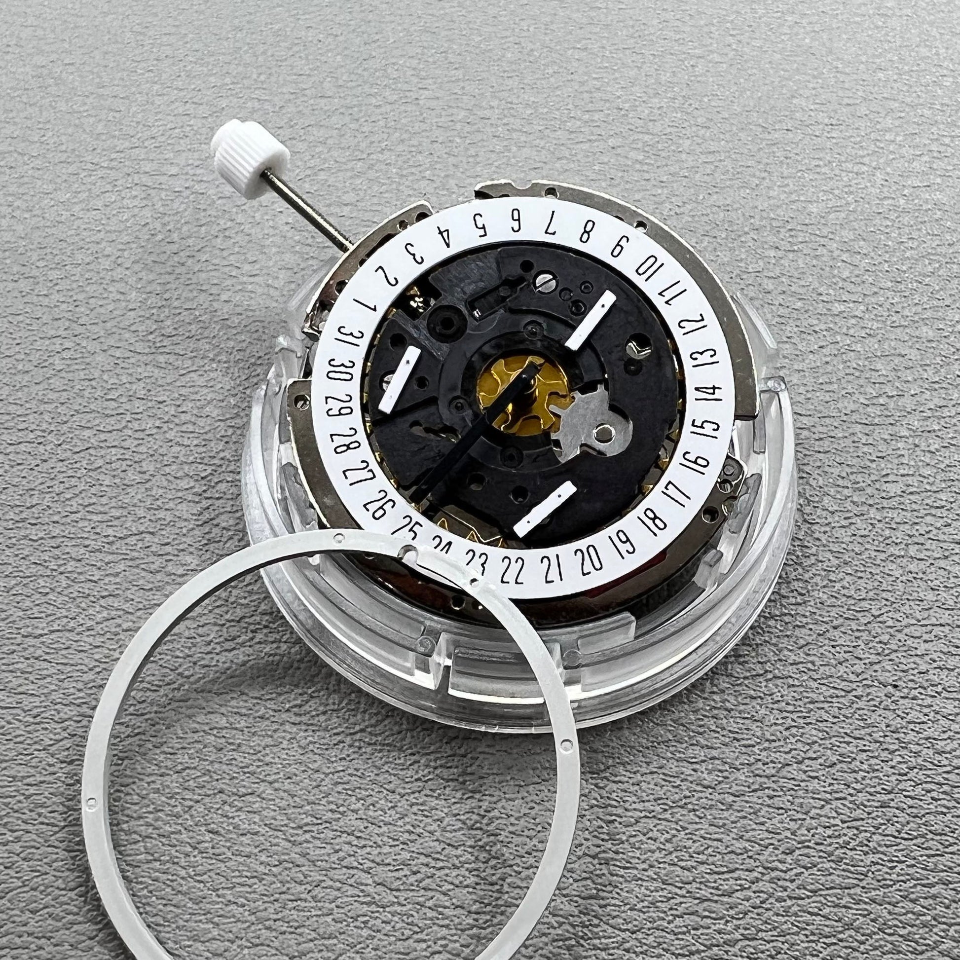 Swiss ISA 8172 quartz watch movement replacement with date at 6 o'clock, precise timekeeping by Swiss ISA.