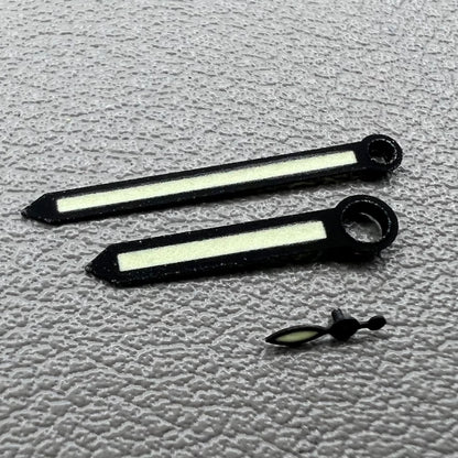 Green luminous 3-hand set with black trim for ST3600/ST3620/ETA6497/6498 movements.