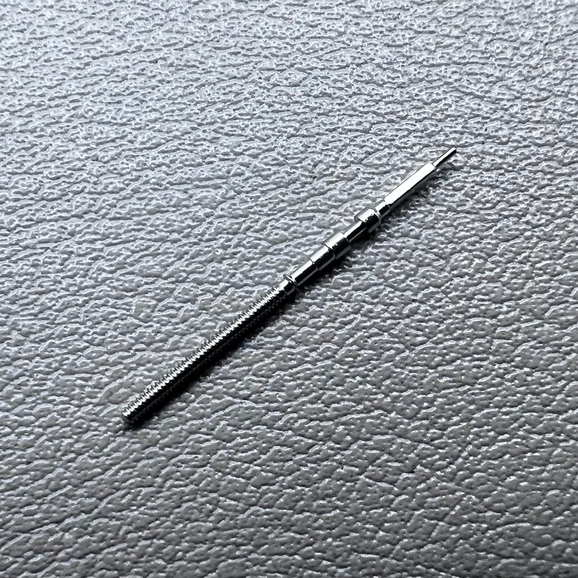 Set of 5 generic winding stems for Orient 46941 and 46943 watch movements, precise fit and durable.