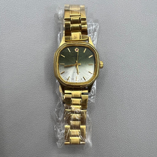 Shanghai 33mm manual mechanical watch with golden nail square case, 17 jewels, elegant design.