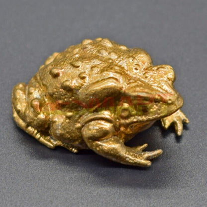 Hand-carved solid copper toad frog trinket, vintage bronze collectible for watch accessory display.