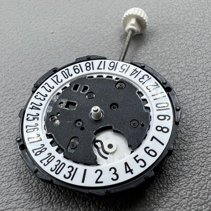 1. Sunon PE46 quartz watch movement with 2 hands and date at 6 o'clock, ideal for repairs.  