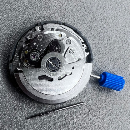 NH34 Automatic Mechanical GMT Movement White Disk Spades Font Hacking Seconds