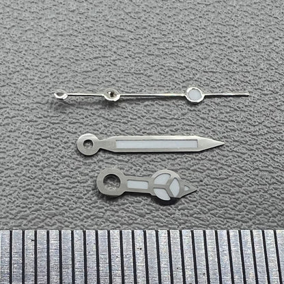 1. Silver-trimmed green lume watch hands set for NH05 NH06 movements.  