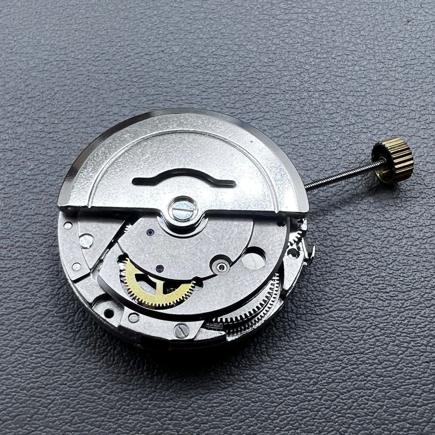 China 2813 8205 8215 automatic mechanical watch movement displaying moon phase at 6 o?clock for precise timekeeping