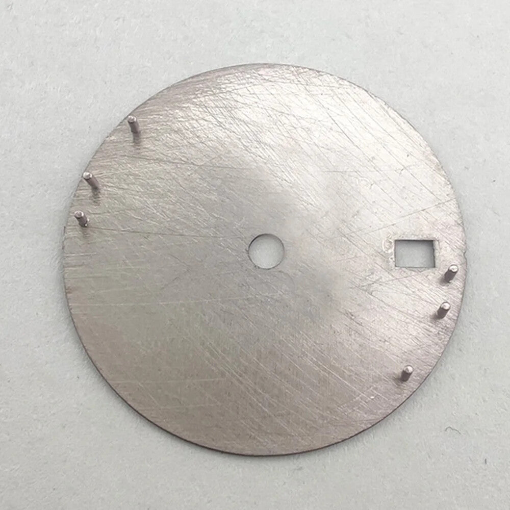 28.5mm solid color metal watch dial, sleek design, no lume, compatible with NH35 movement.