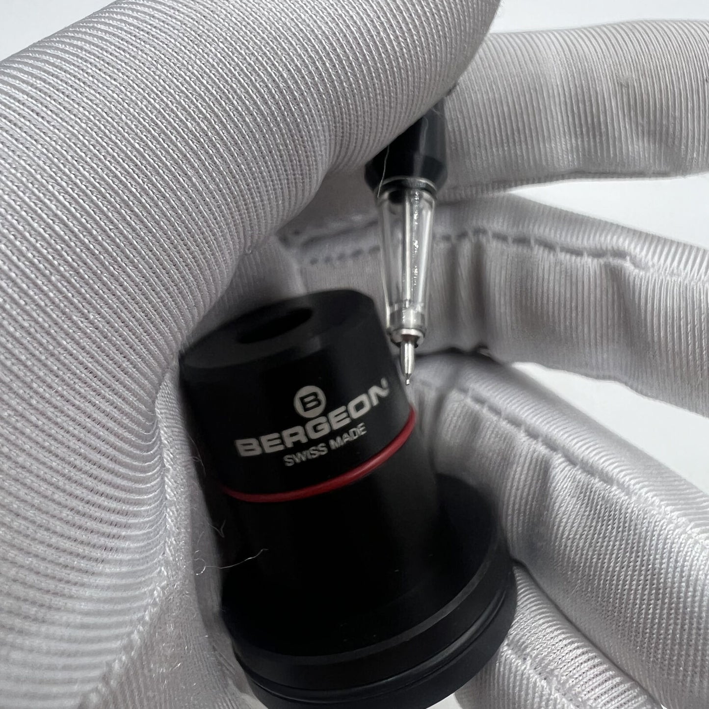 Swiss Made Bergeon 7719-2A automatic oiler tool for precise watch repair and maintenance.