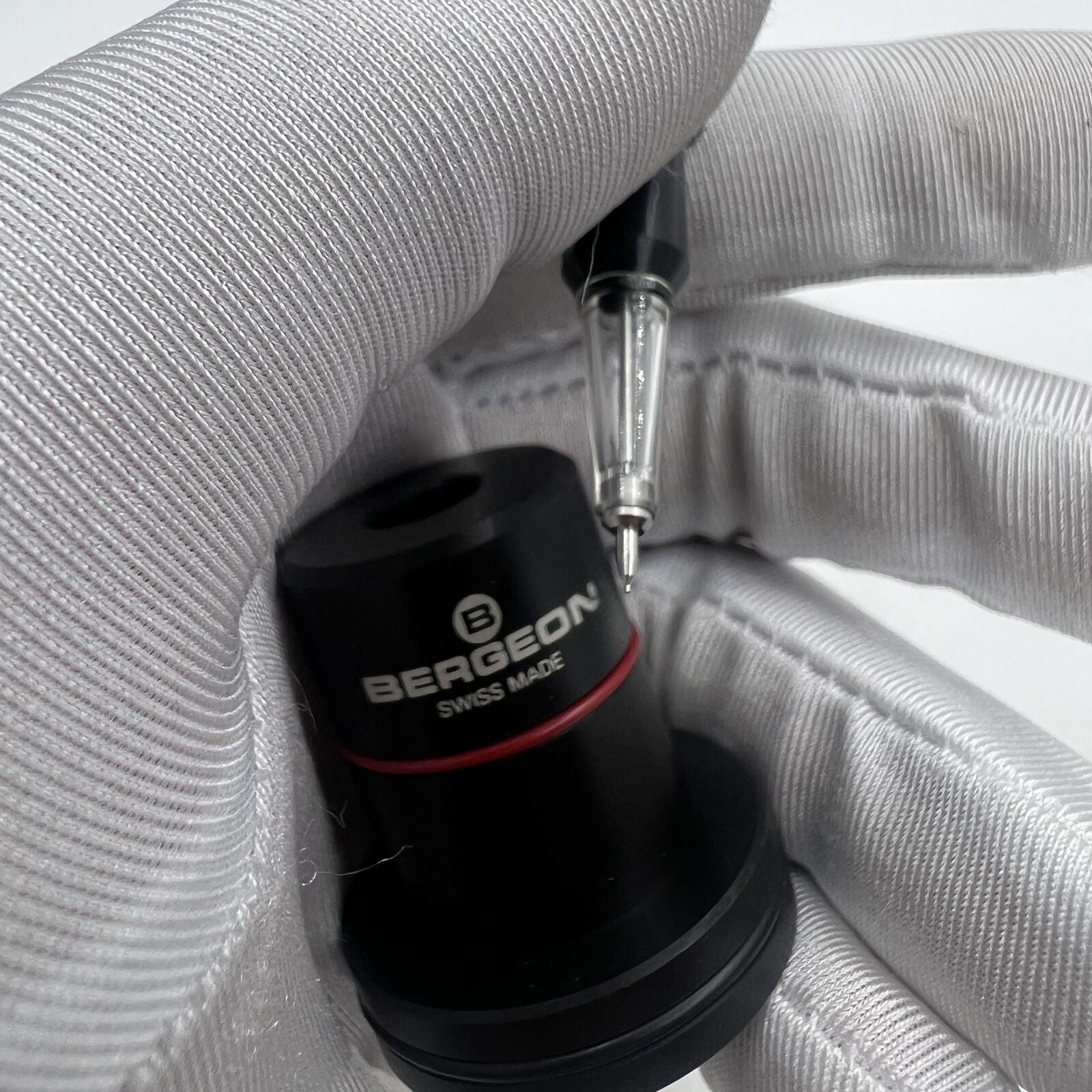 Swiss Made Bergeon 7719-2A automatic oiler tool for precise watch repair and maintenance.