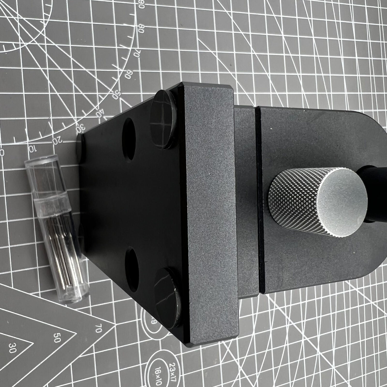 Adjustable watch strap link pin remover tool, for precise bracelet pin extraction and repair.