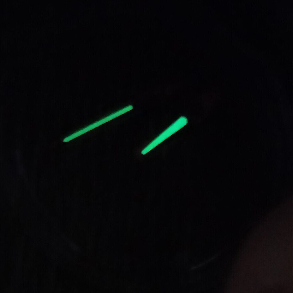Red-trimmed watch hands with green luminous fill for Miyota 8215, 8205, DG2813, perfect for replacement.