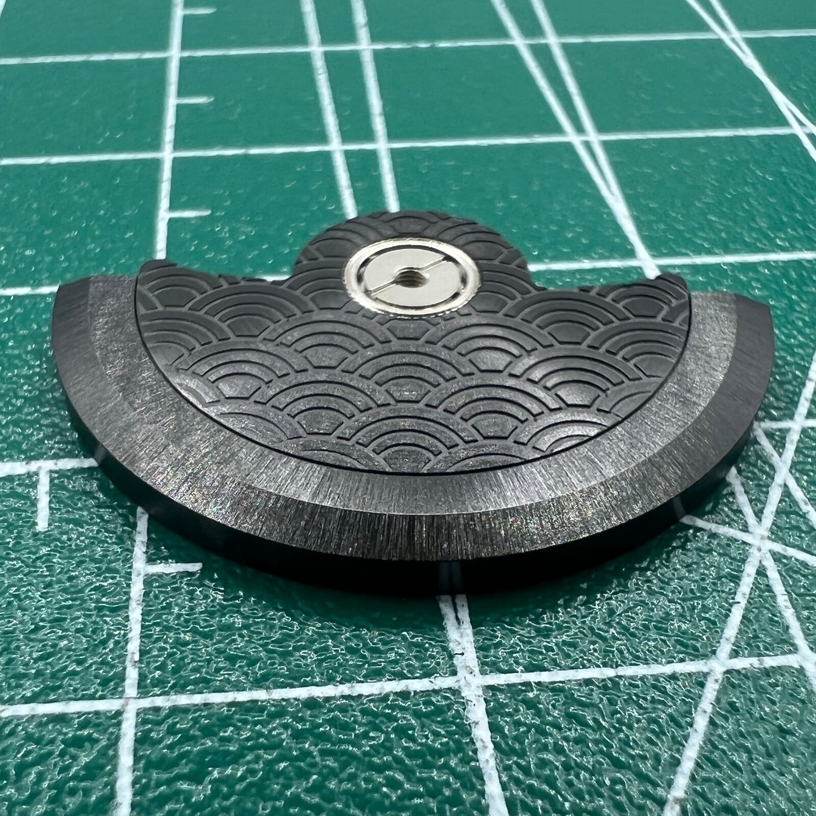 Black Sea Wave carved rotor oscillating weight for Miyota NH35 NH36, boosting watch movement precision.