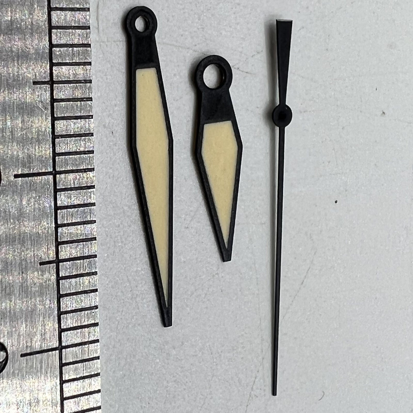 Diamond shaped orange lume watch hands compatible with ETA2836/2846/2824/2846 movements.