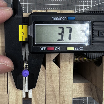 Miyota 4S20 Quarzuhrwerk aus Japan, pr�zises Uhrwerk f�r langlebige Zeitmesser.