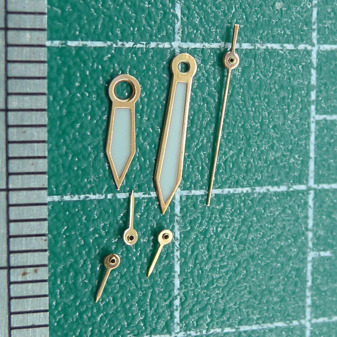 Set of 10mm luminous watch hands, fits Miyota OS10-OS80 for clear time reading in the dark.