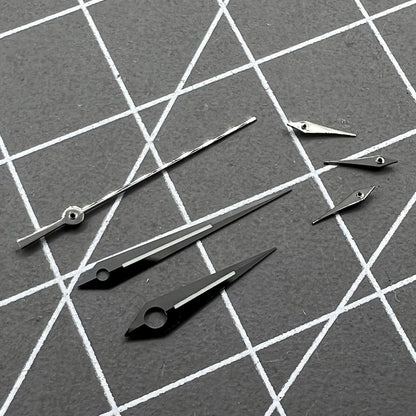 Schwarze polierte Leuchtzeiger f�r Ronda 5040B Quarzuhrwerk von hochwertiger Markenqualit�t.