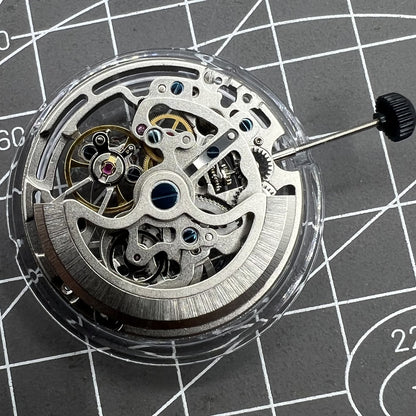 Seagull TY2809 Automatik Skelettuhr mit silbernem Geh�use und mechanischem Uhrwerk, elegantes Design.