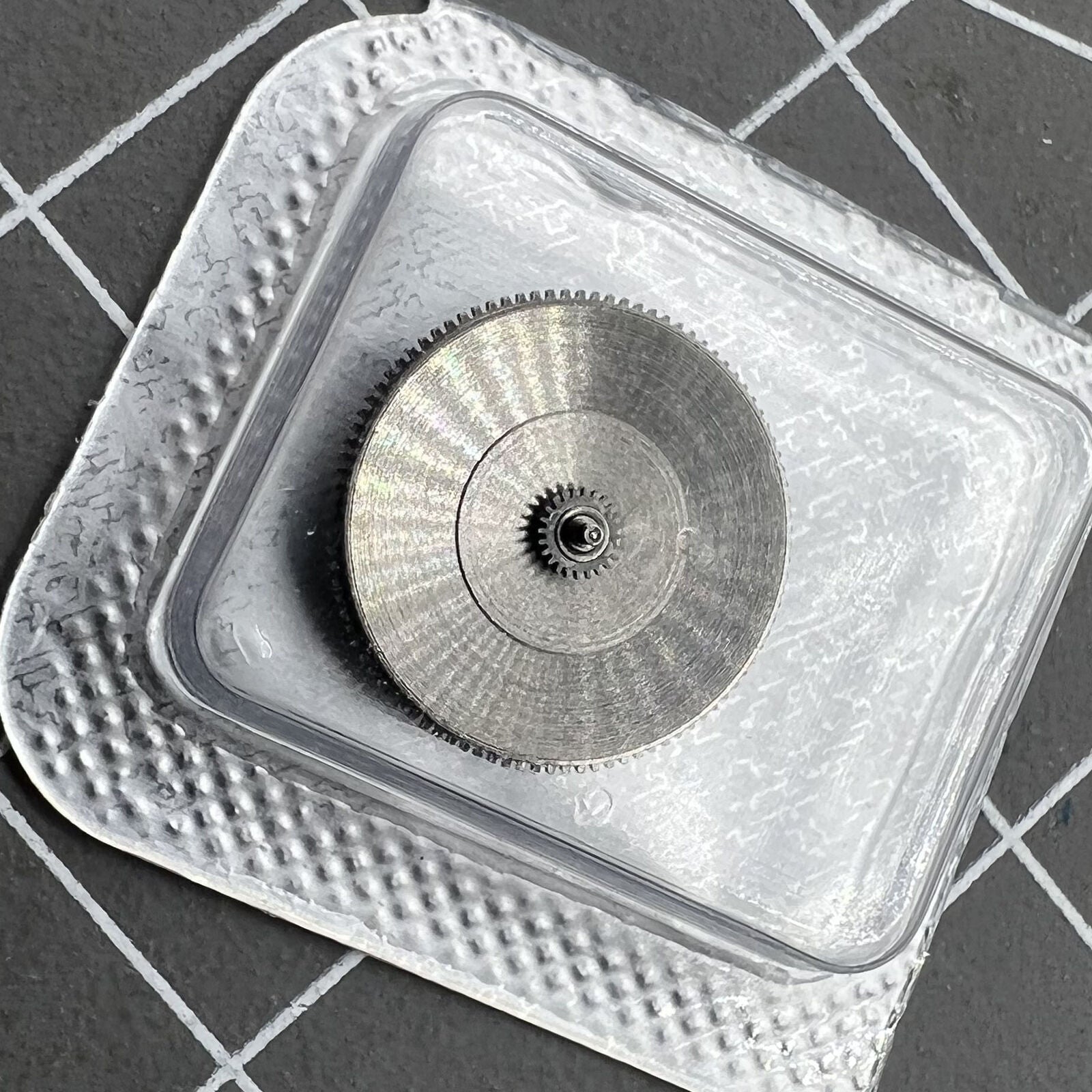 Complete barrel with mainspring for Miyota 9100 movement, durable generic fit watch part.