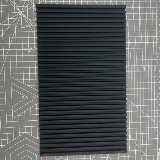 Tapis de banc Swiss Horotec MSA24.223, noir, en silicone, antidérapant, avec 32 rainures
