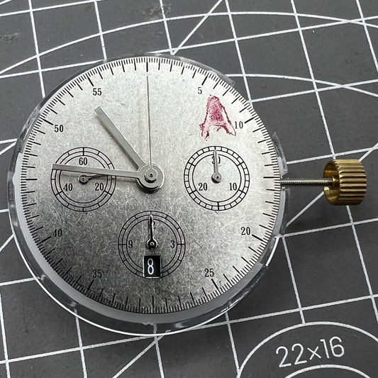 Dandong 7750 7753 automatic watch movement with single calendar positioned at 6 o'clock, precise and reliable.