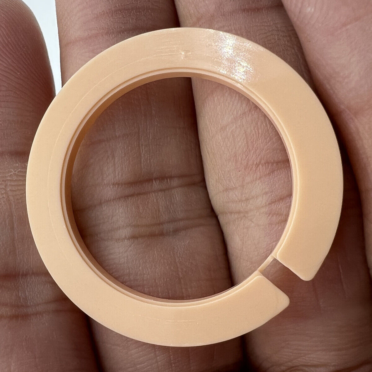 Precision-fit watch case mount spacer ring for ETA955.112 Ronda 715 movement.